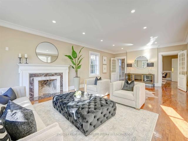 70 Clarendon Ave, House detached with 5 bedrooms, 6 bathrooms and 5 parking in Toronto ON | Image 28