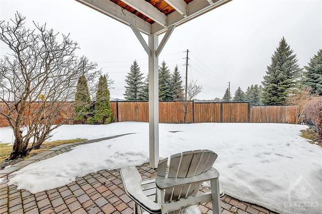106 Hawktree Ridge, Townhouse with 3 bedrooms, 3 bathrooms and 3 parking in Ottawa ON | Image 28