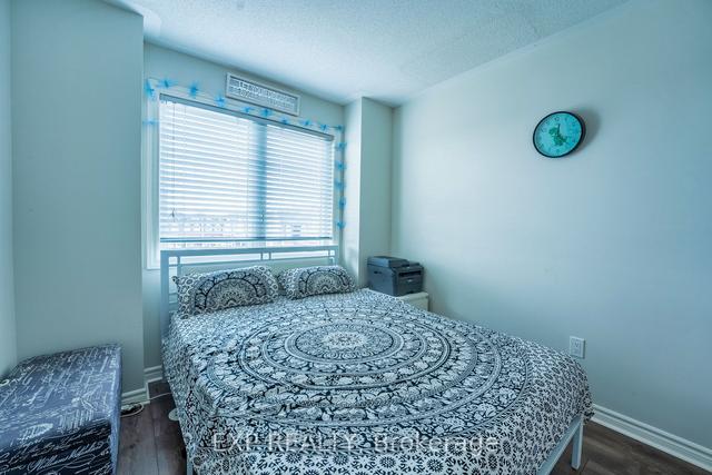19-04 - 2420 Baronwood Dr, Townhouse with 2 bedrooms, 3 bathrooms and 1 parking in Oakville ON | Image 9