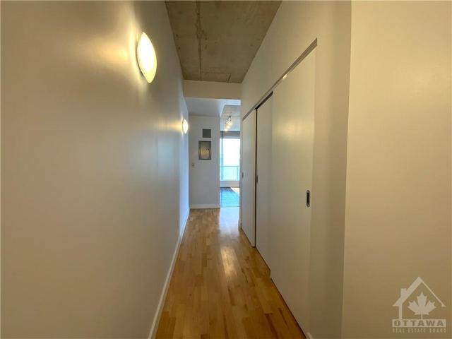 403 - 383 Cumberland Street, Condo with 2 bedrooms, 1 bathrooms and 1 parking in Ottawa ON | Image 5