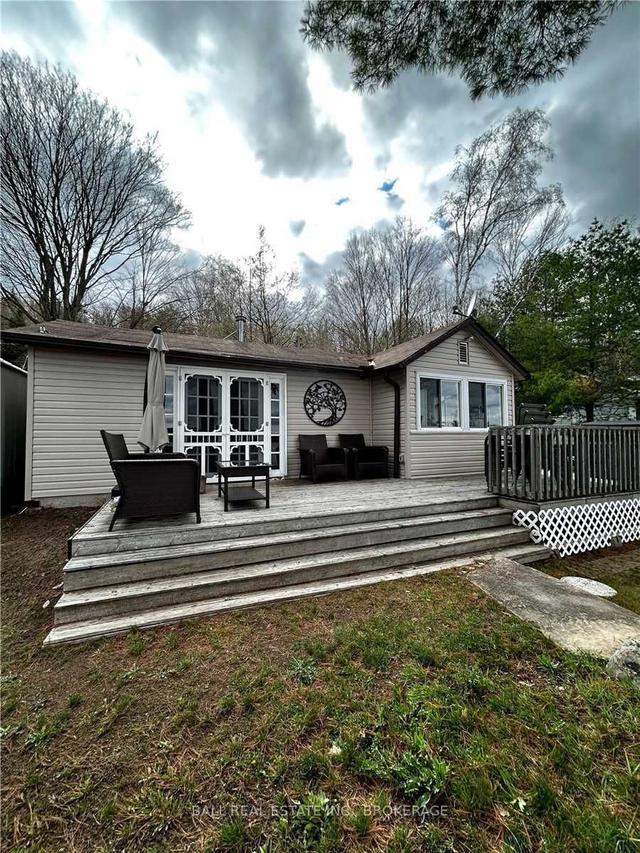 2099 White Lake Rd W, House detached with 2 bedrooms, 1 bathrooms and 4 parking in Douro Dummer ON | Image 17