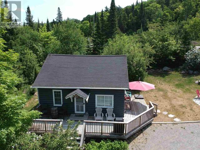 72 & 66 Harmony Beach Rd, House detached with 5 bedrooms, 2 bathrooms and null parking in Algoma, Unorganized, North Part ON | Image 4