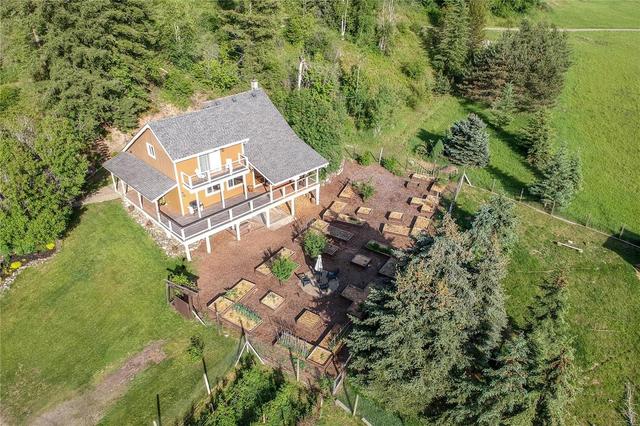 575 North Fork Road, House detached with 4 bedrooms, 2 bathrooms and 2 parking in North Okanagan E BC | Image 57