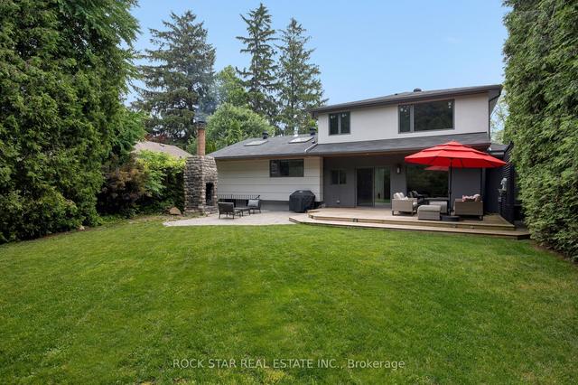 561 Rebecca St, House detached with 3 bedrooms, 4 bathrooms and 7 parking in Oakville ON | Image 17