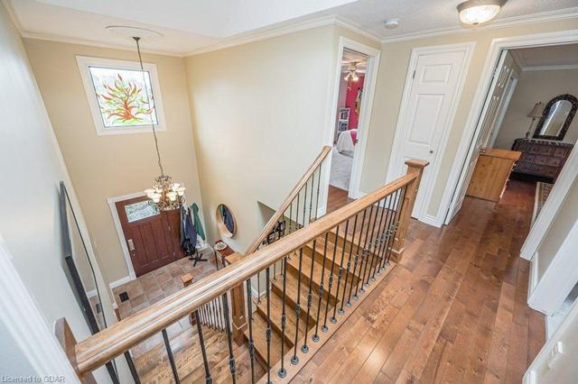 112 Downey Road, House detached with 5 bedrooms, 2 bathrooms and 8 parking in Guelph ON | Image 9