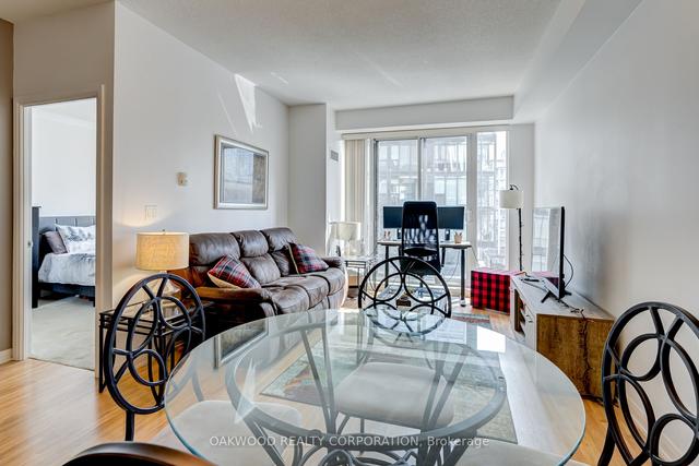 710 - 18 Beverley St, Condo with 1 bedrooms, 1 bathrooms and 0 parking in Toronto ON | Image 9