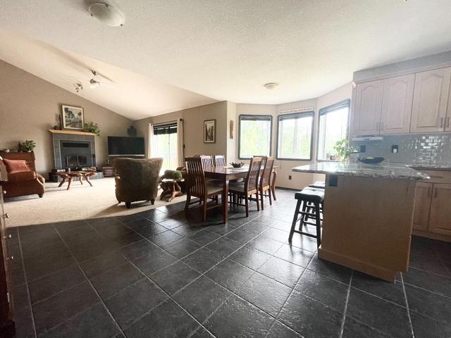 593038 Range Road 122, House detached with 4 bedrooms, 3 bathrooms and null parking in Woodlands County AB | Image 13