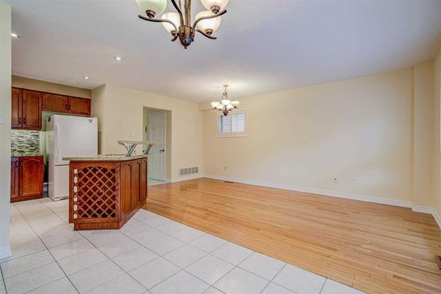 79 Roseheath Dr, House attached with 3 bedrooms, 3 bathrooms and 3 parking in Vaughan ON | Image 18