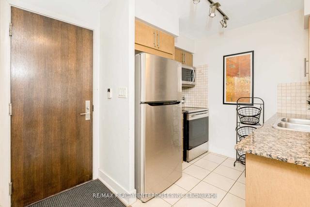 517 - 20 Blue Jays Way, Condo with 3 bedrooms, 2 bathrooms and 1 parking in Toronto ON | Image 23