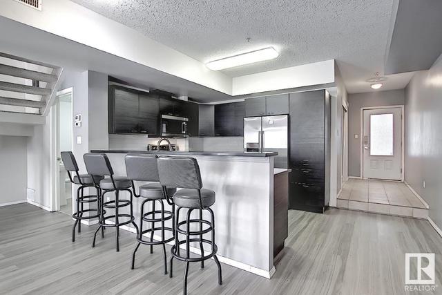 119 - 10717 83 Av Nw, Condo with 2 bedrooms, 1 bathrooms and 1 parking in Edmonton AB | Image 2