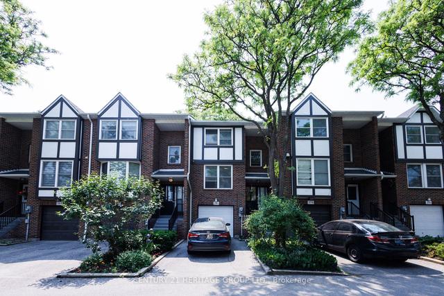 380 Simonston Blvd, Townhouse with 3 bedrooms, 3 bathrooms and 2 parking in Markham ON | Image 1