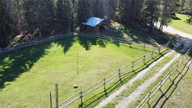44 Hollingsworth Road, House detached with 2 bedrooms, 1 bathrooms and 4 parking in North Okanagan E BC | Image 18