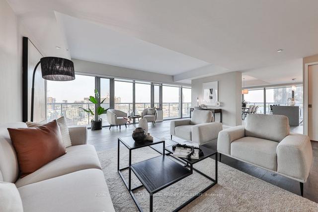 2501 - 60 Colborne St, Condo with 3 bedrooms, 4 bathrooms and 2 parking in Toronto ON | Image 37