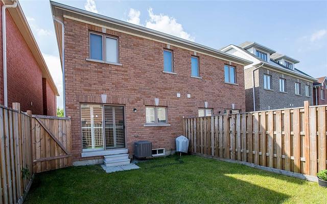 983 Francine Cres, House semidetached with 4 bedrooms, 3 bathrooms and 1 parking in Mississauga ON | Image 20