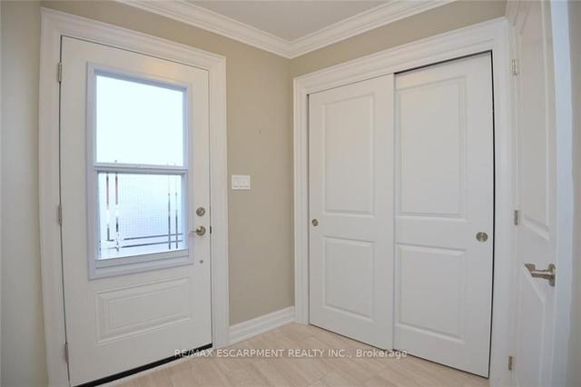 41 Sister Kern Terr, Townhouse with 1 bedrooms, 2 bathrooms and 0 parking in Hamilton ON | Image 12
