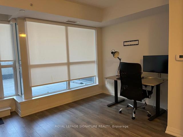 205 - 30 Meadowglen Pl, Condo with 1 bedrooms, 1 bathrooms and 0 parking in Toronto ON | Image 9