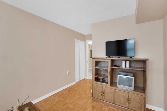 405 - 2500 Rutherford Rd, Condo with 2 bedrooms, 2 bathrooms and 0 parking in Vaughan ON | Image 14