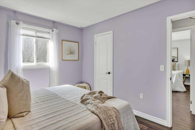 215 Grove Ave, House detached with 4 bedrooms, 4 bathrooms and 6 parking in Selwyn ON | Image 5