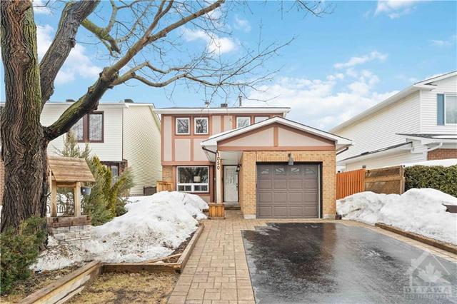 1050 Arrowhead Place, House detached with 3 bedrooms, 2 bathrooms and 5 parking in Ottawa ON | Image 1