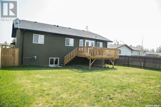 10207 Ross Crescent, House detached with 3 bedrooms, 2 bathrooms and null parking in North Battleford CY SK | Image 23