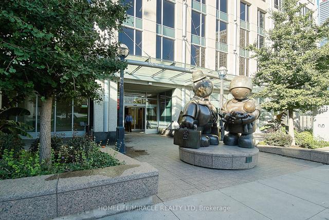 1209 - 18 Yonge St, Condo with 1 bedrooms, 2 bathrooms and 1 parking in Toronto ON | Image 1