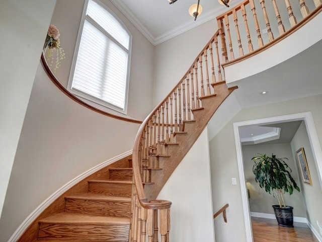 6748 Golden Hills Way, House detached with 4 bedrooms, 4 bathrooms and 2 parking in Mississauga ON | Image 10