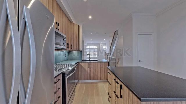 3879b Bloor St W, House attached with 3 bedrooms, 2 bathrooms and 2 parking in Toronto ON | Image 15