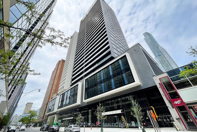 2414 - 20 Edward St, Condo with 1 bedrooms, 1 bathrooms and 0 parking in Toronto ON | Image 1