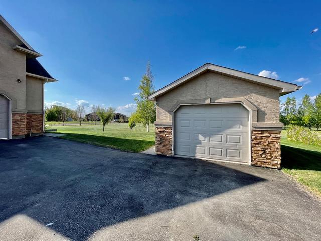 121 Chulavista Close, House detached with 4 bedrooms, 3 bathrooms and 10 parking in Lethbridge County AB | Image 41