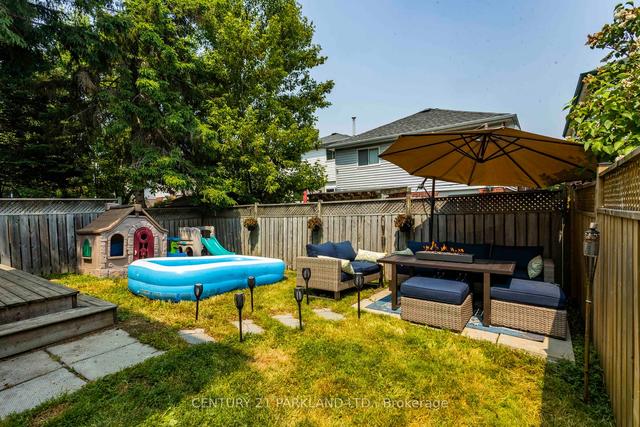27 Poolton Cres, House detached with 3 bedrooms, 3 bathrooms and 3 parking in Clarington ON | Image 14