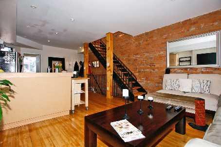 675 Euclid Ave, House semidetached with 4 bedrooms, 3 bathrooms and 2 parking in Toronto ON | Image 2