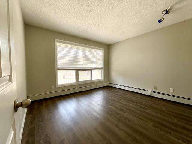 10 - 3402 Parkdale Boulevard Nw, Condo with 2 bedrooms, 1 bathrooms and 1 parking in Calgary AB | Image 14