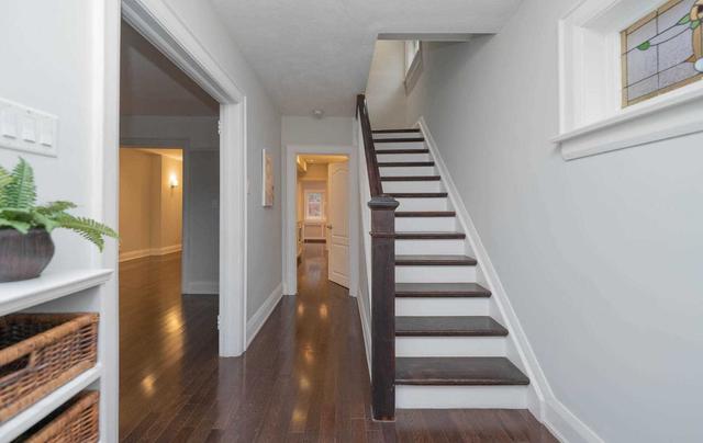 228 St Germain Ave, House detached with 3 bedrooms, 2 bathrooms and 1 parking in Toronto ON | Image 25