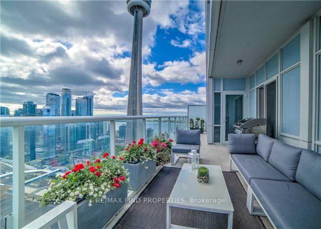 4404 - 300 Front St W, Condo with 2 bedrooms, 3 bathrooms and 2 parking in Toronto ON | Image 31
