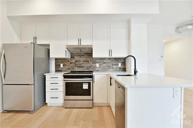 203 - 101 Pinhey Street, Condo with 2 bedrooms, 1 bathrooms and null parking in Ottawa ON | Image 13
