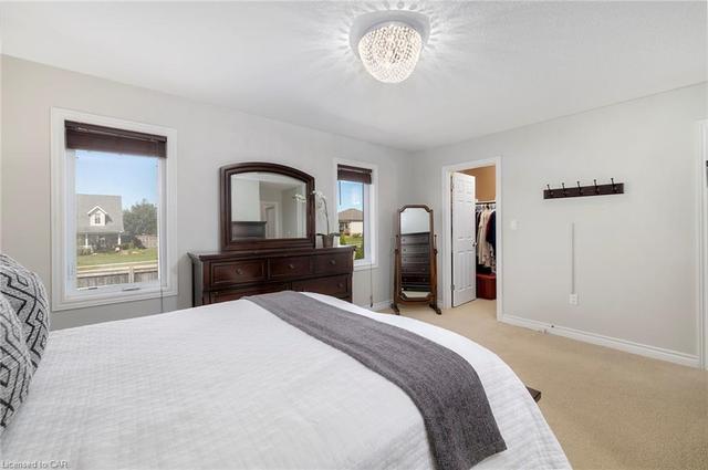 985 Baker Avenue, House detached with 4 bedrooms, 2 bathrooms and 6 parking in North Perth ON | Image 11