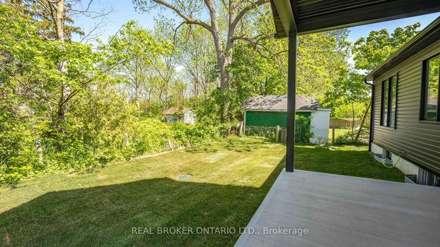 7 Robinson Ave, House detached with 3 bedrooms, 2 bathrooms and 4 parking in Brantford ON | Image 22
