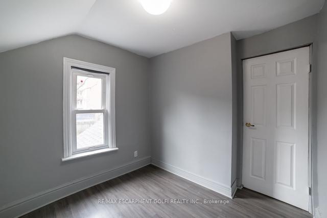 381 Herkimer St, House detached with 2 bedrooms, 1 bathrooms and 0 parking in Hamilton ON | Image 28