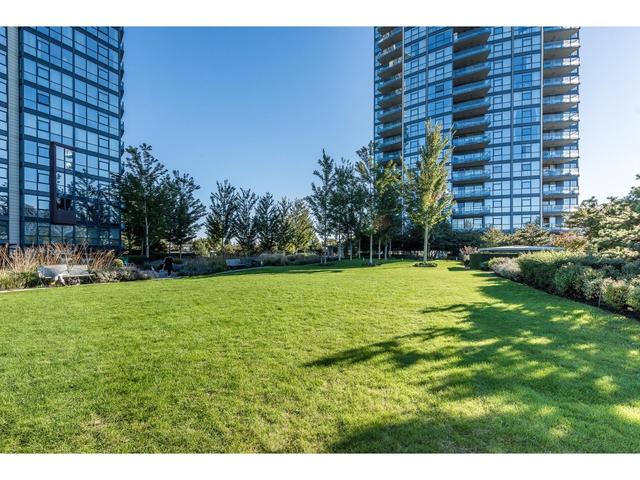 1603 - 2225 Holdom Avenue, Condo with 2 bedrooms, 2 bathrooms and 2 parking in Burnaby BC | Image 32