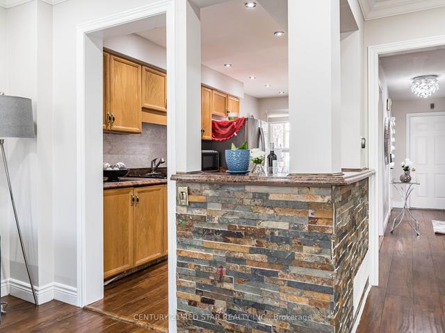 35 Jay St, House semidetached with 3 bedrooms, 4 bathrooms and 3 parking in Brampton ON | Image 6
