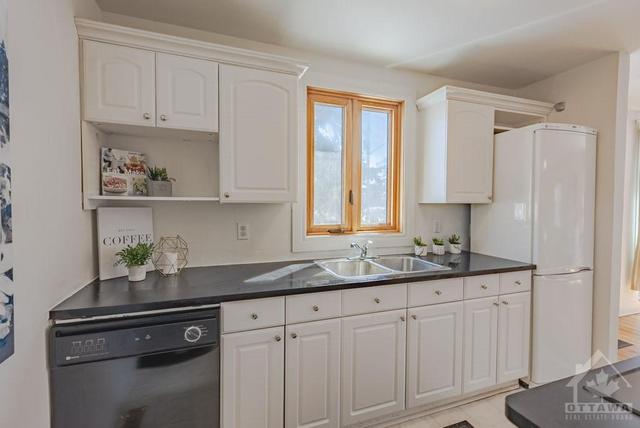 331 Beechgrove Avenue, House detached with 1 bedrooms, 1 bathrooms and 3 parking in Ottawa ON | Image 10