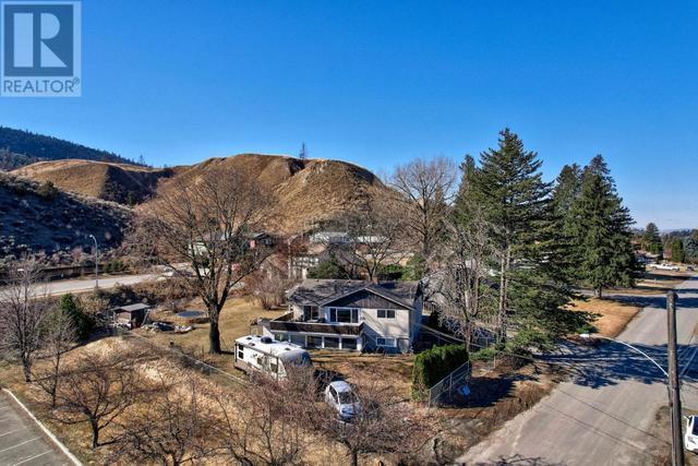 2793 Sunset Drive, House detached with 4 bedrooms, 3 bathrooms and null parking in Kamloops BC | Image 11