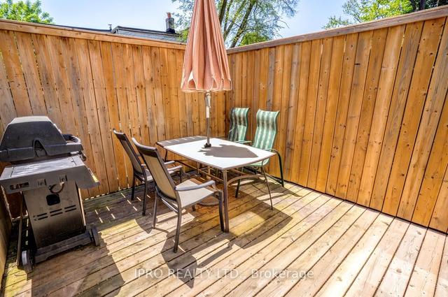 1531 Queen St E, House semidetached with 3 bedrooms, 4 bathrooms and 0 parking in Toronto ON | Image 20