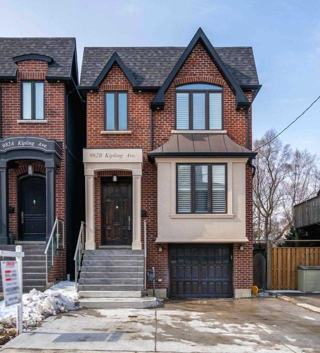 982b Kipling Ave, House detached with 4 bedrooms, 5 bathrooms and 4 parking in Toronto ON | Image 1