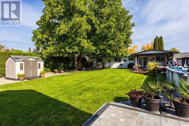 2840 Boyd Road, House detached with 3 bedrooms, 2 bathrooms and 10 parking in Kelowna BC | Image 35