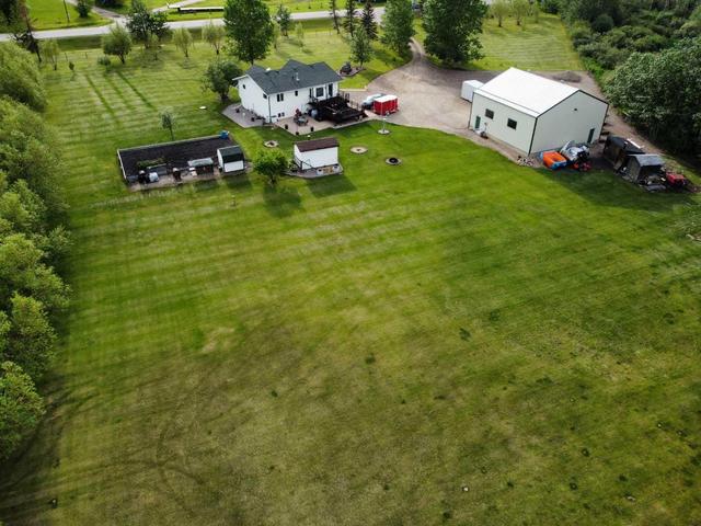 37549 781 Highway, House detached with 5 bedrooms, 2 bathrooms and 4 parking in Red Deer County AB | Image 33