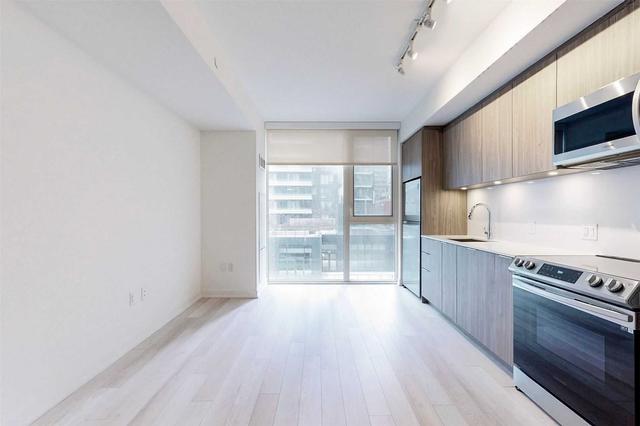 705 - 357 King St W, Condo with 1 bedrooms, 1 bathrooms and 0 parking in Toronto ON | Image 5