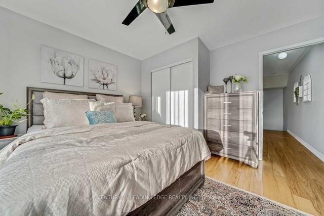 25 Mondeo Dr, Townhouse with 3 bedrooms, 3 bathrooms and 2 parking in Toronto ON | Image 11