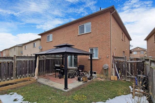 5610 Annabelle Ave, House semidetached with 3 bedrooms, 4 bathrooms and 3 parking in Mississauga ON | Image 35