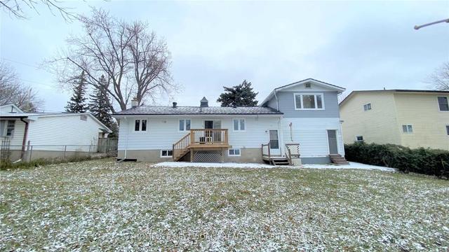 290 Beverley Dr, House detached with 3 bedrooms, 1 bathrooms and 2 parking in Georgina ON | Image 2